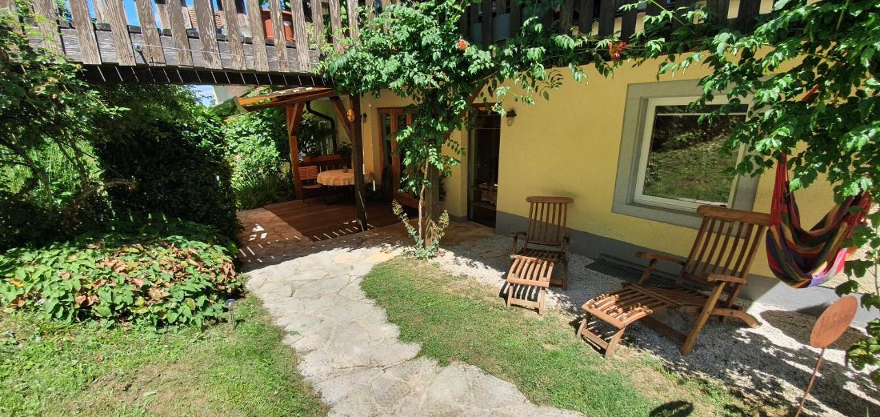 Paradies 2 Castellberg-Jakobsweg Döttingen Exteriér fotografie